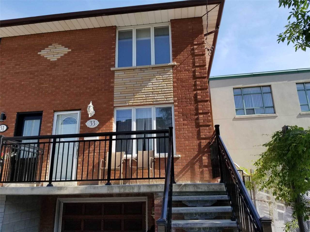 33 Mitchell Ave - Photo 1
