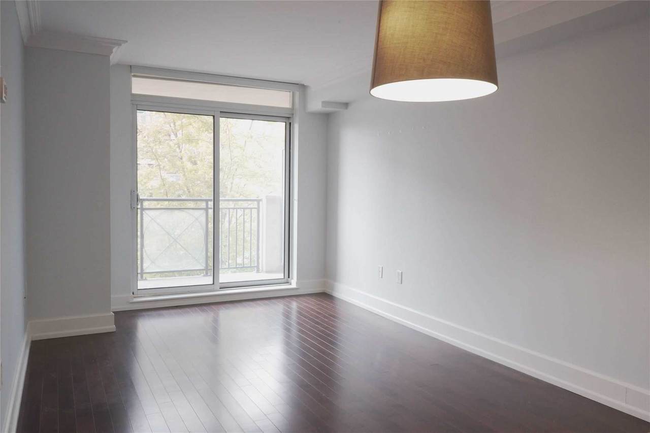 650 Sheppard Ave - Photo 1