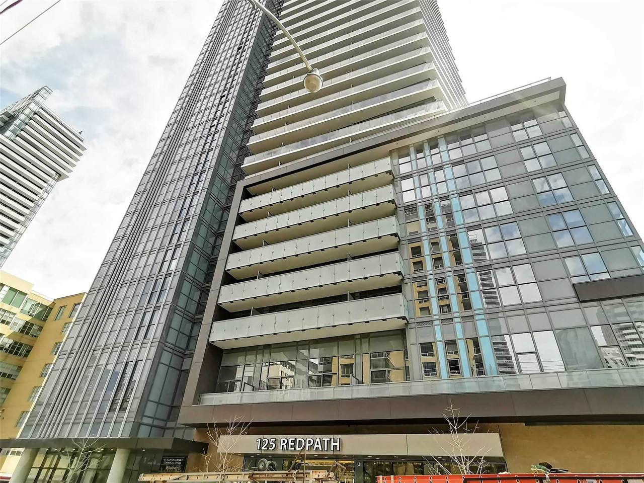 125 Redpath Ave - Photo 1