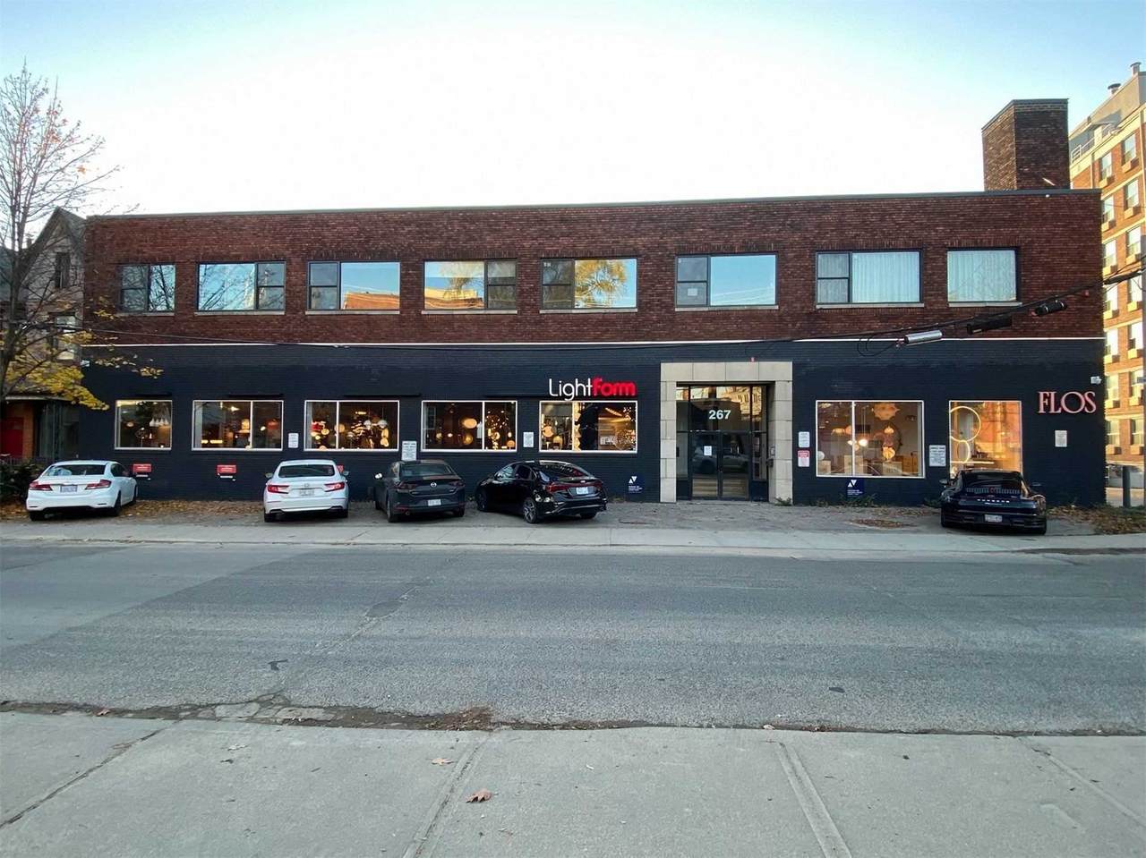 267 Niagara St - Photo 1