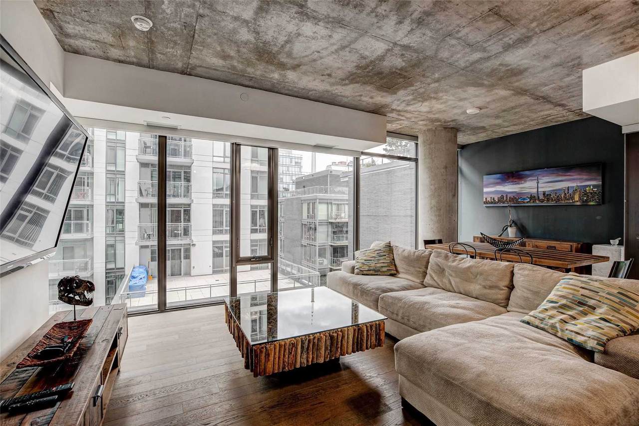 111 Bathurst St - Photo 1