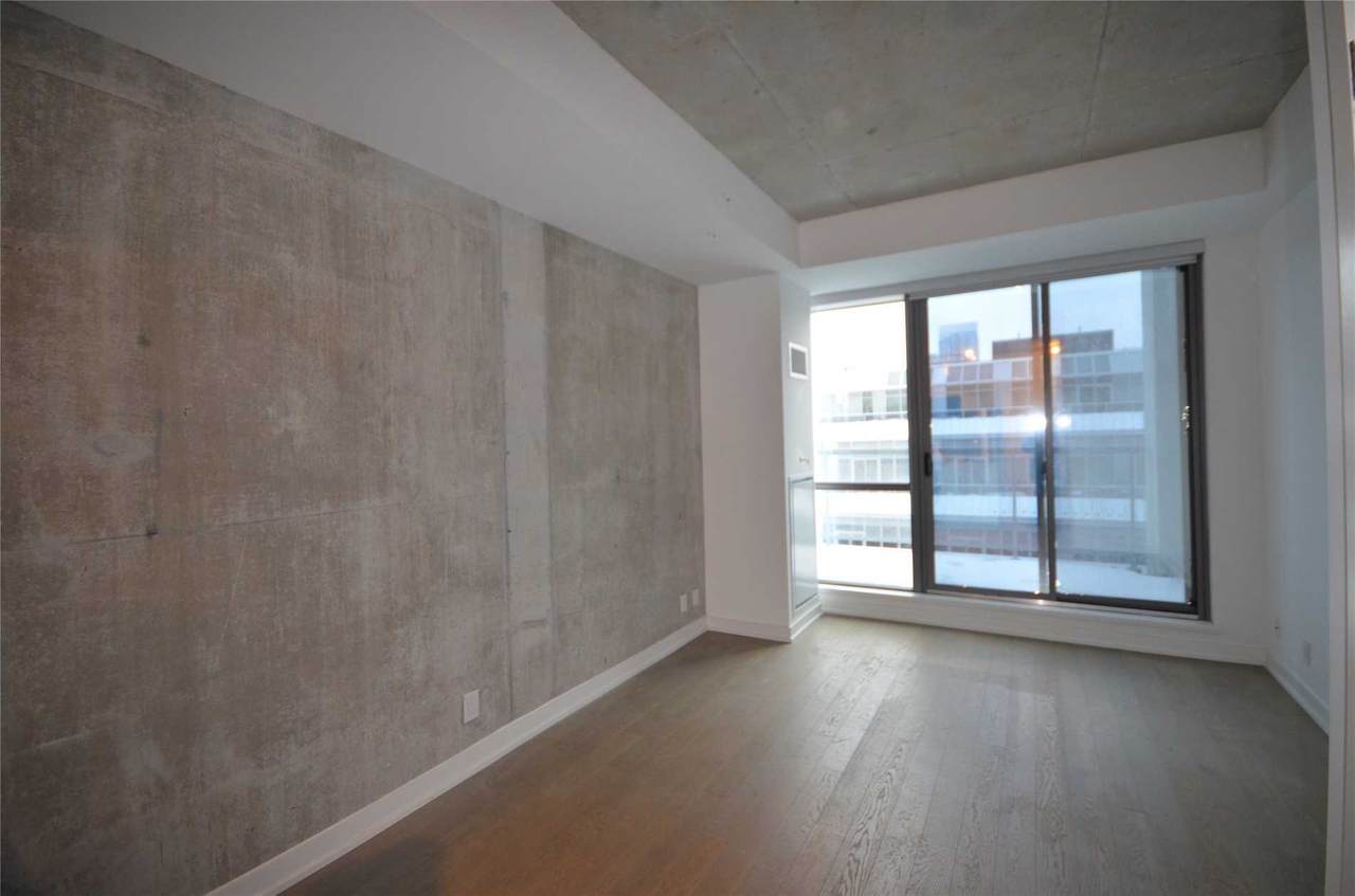 39 Brant St - Photo 1