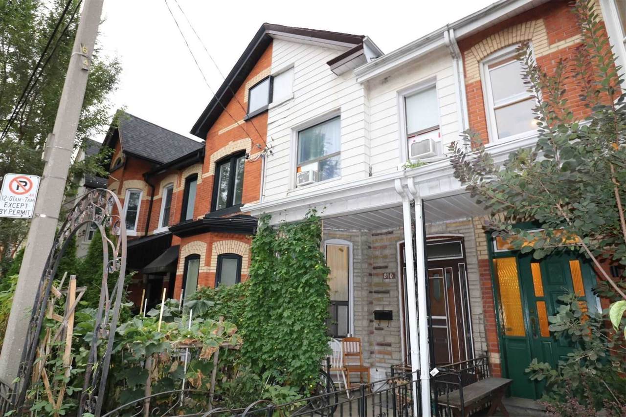210 Shaw St - Photo 1