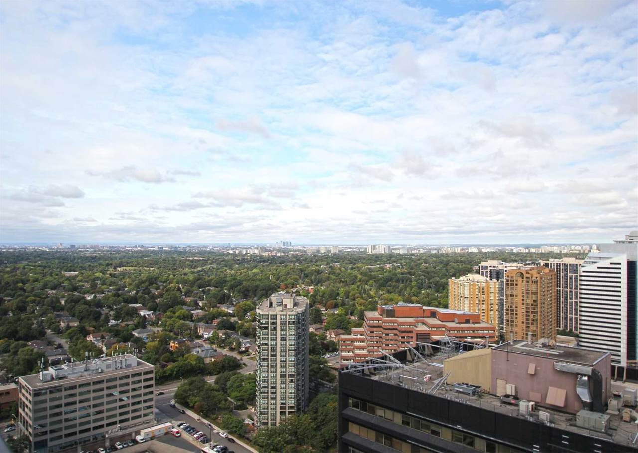 5 Sheppard Ave - Photo 1