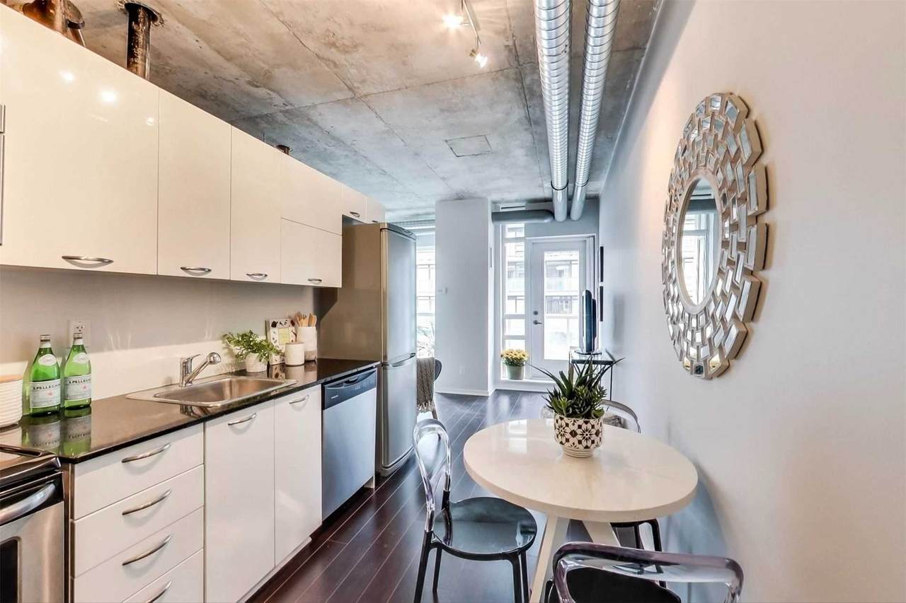 150 Sudbury St - Photo 1