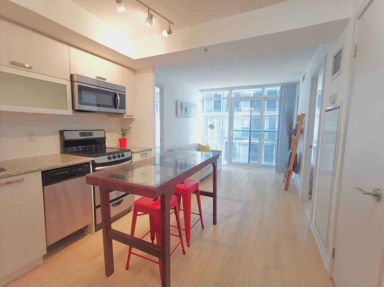 36 Lisgar St - Photo 1