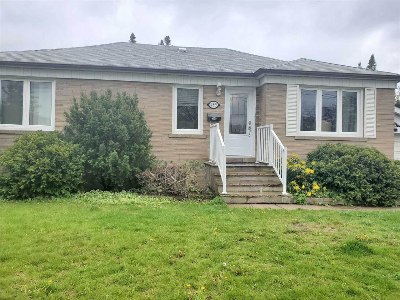 459 Drewry Ave - Photo 1