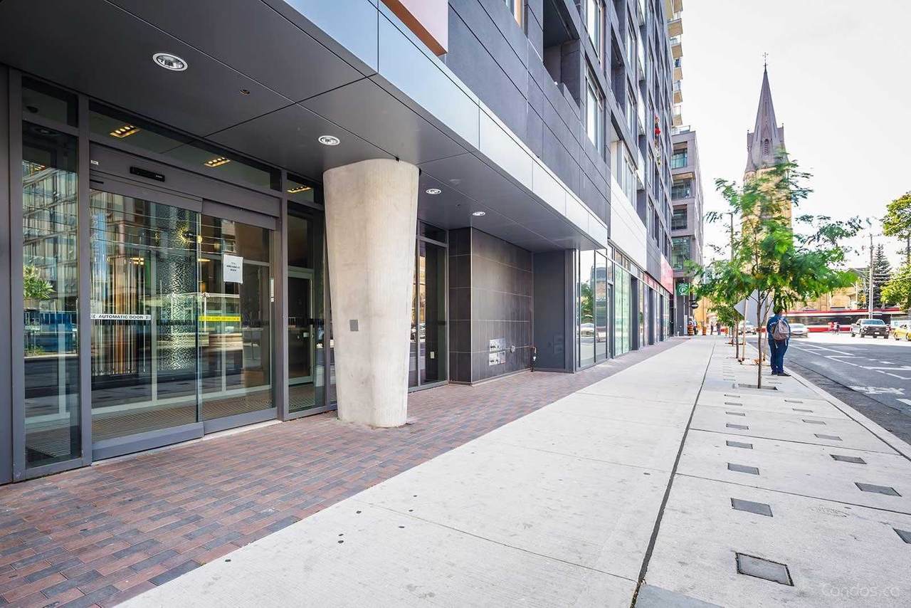 525 Adelaide St - Photo 1