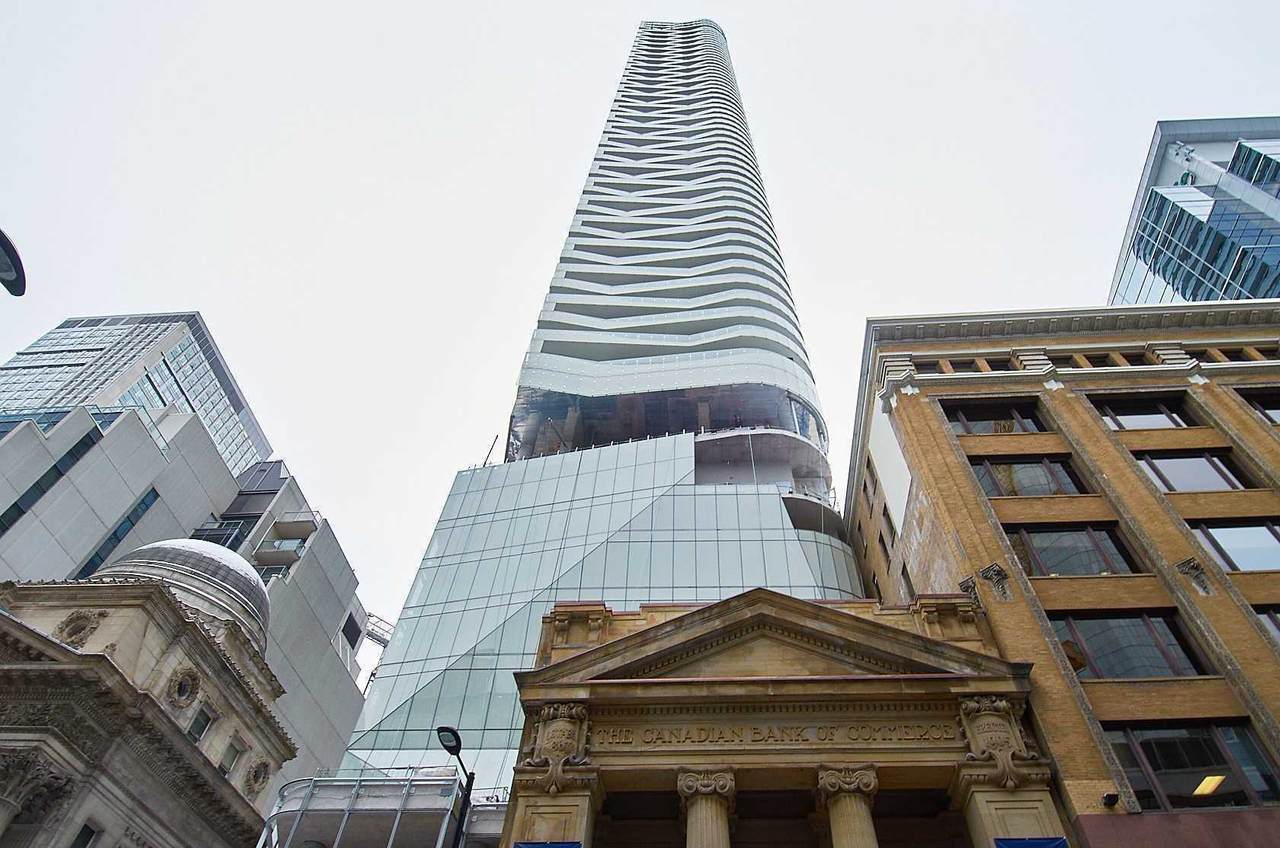 197 Yonge St - Photo 1