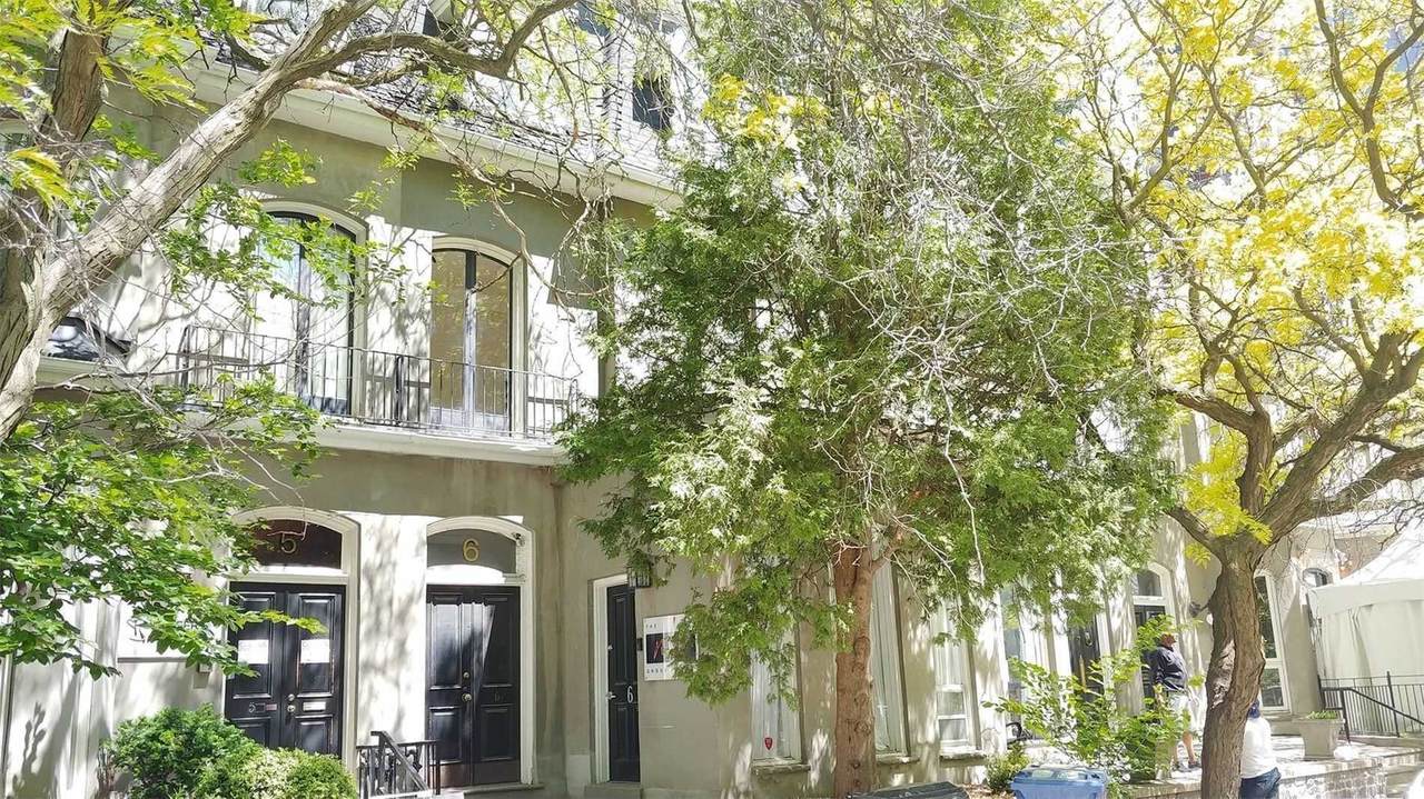 6 Clarence Sq - Photo 1