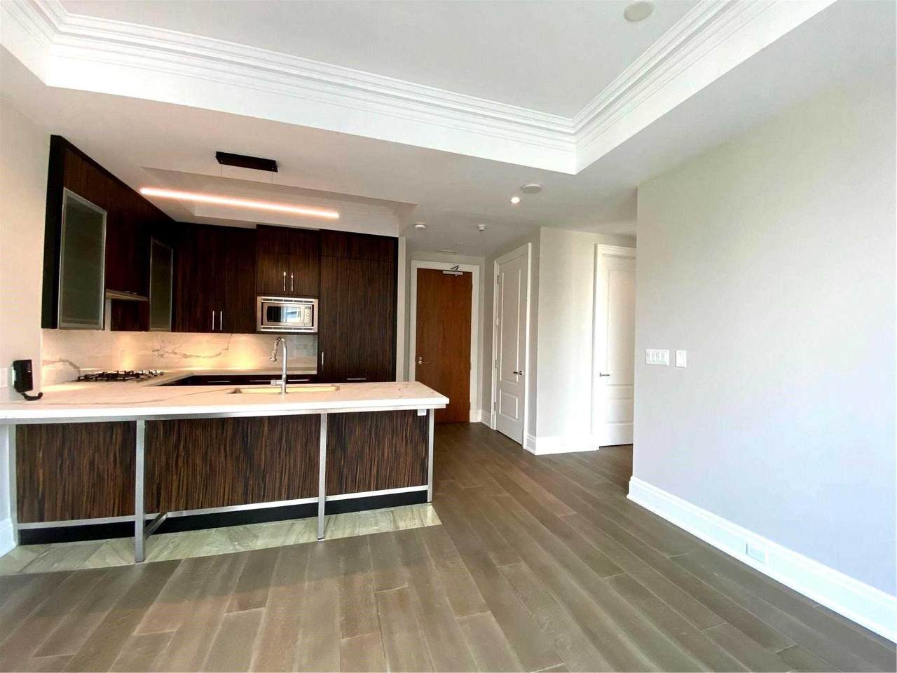 55 Scollard St - Photo 1