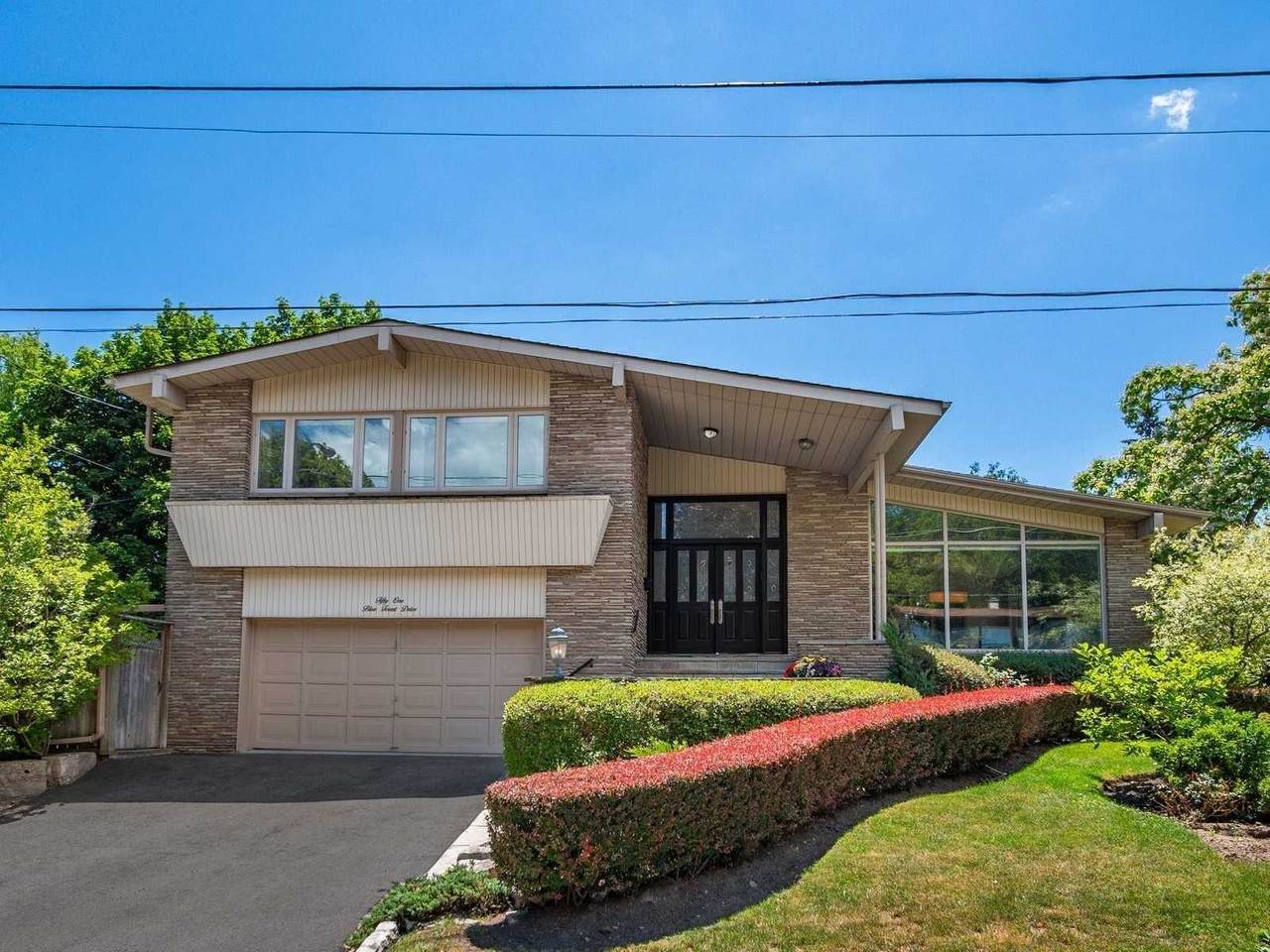 51 Blue Forest Dr - Photo 1
