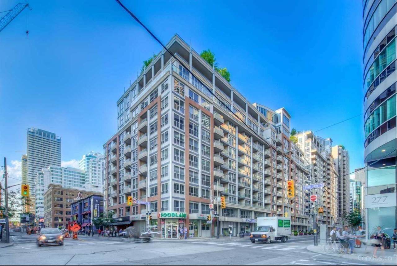 250 Wellington St - Photo 1