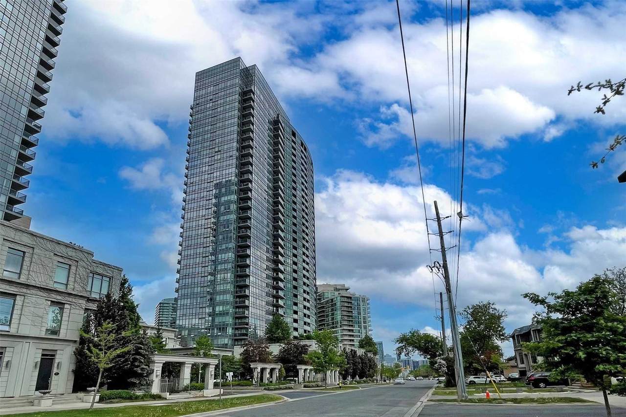 15 Greenview Ave - Photo 1