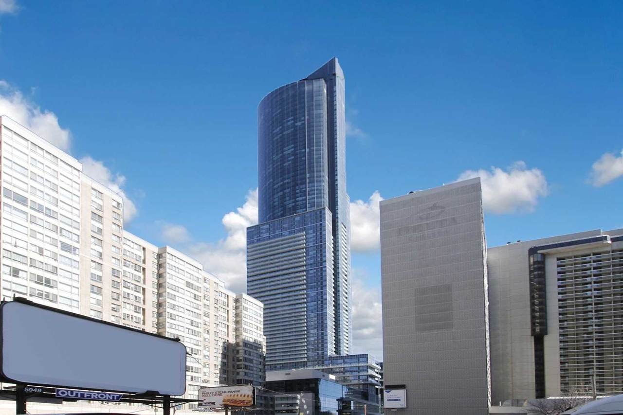 386 Yonge St - Photo 1