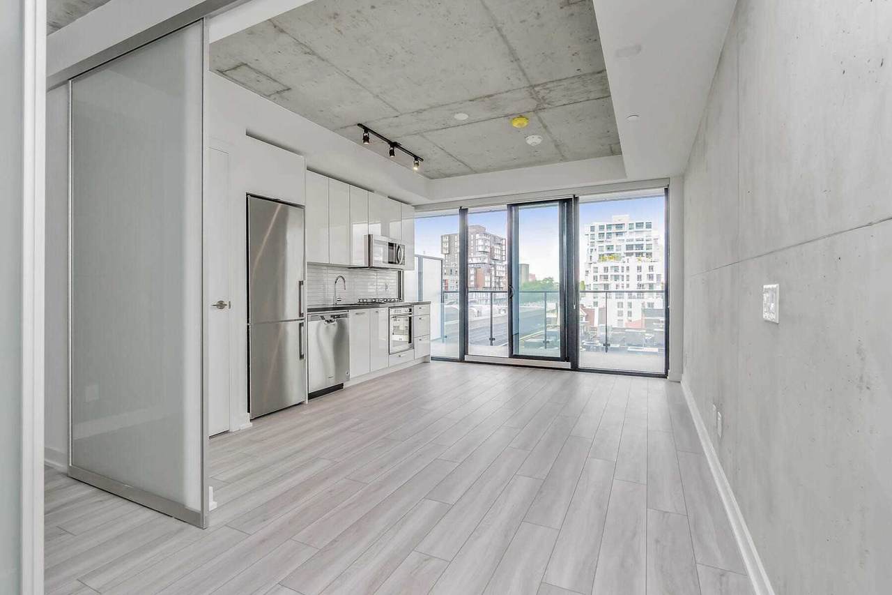 458 Richmond St - Photo 1
