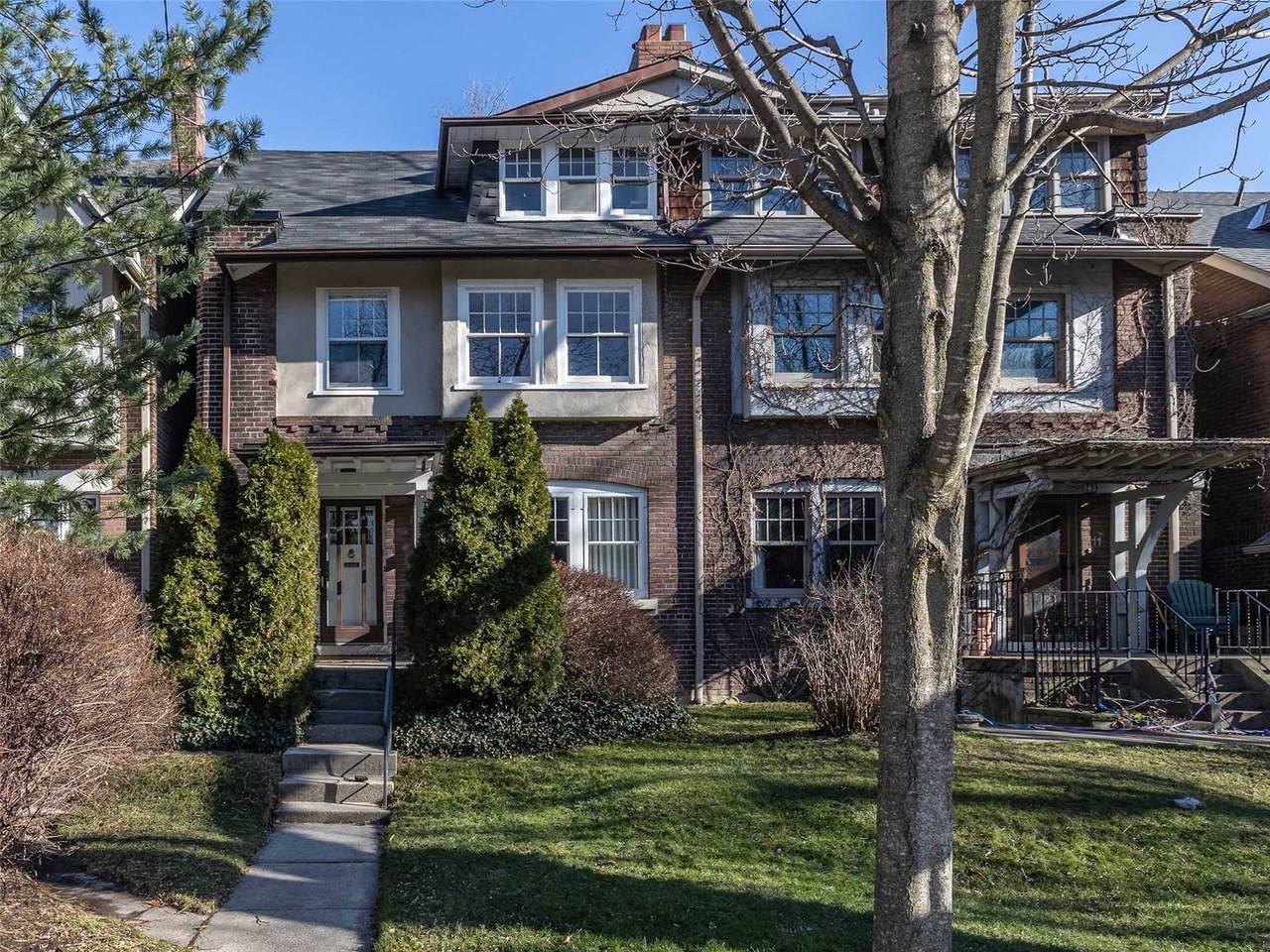 13 Oaklands Ave - Photo 1