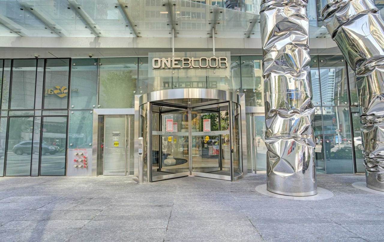 1 Bloor St - Photo 1
