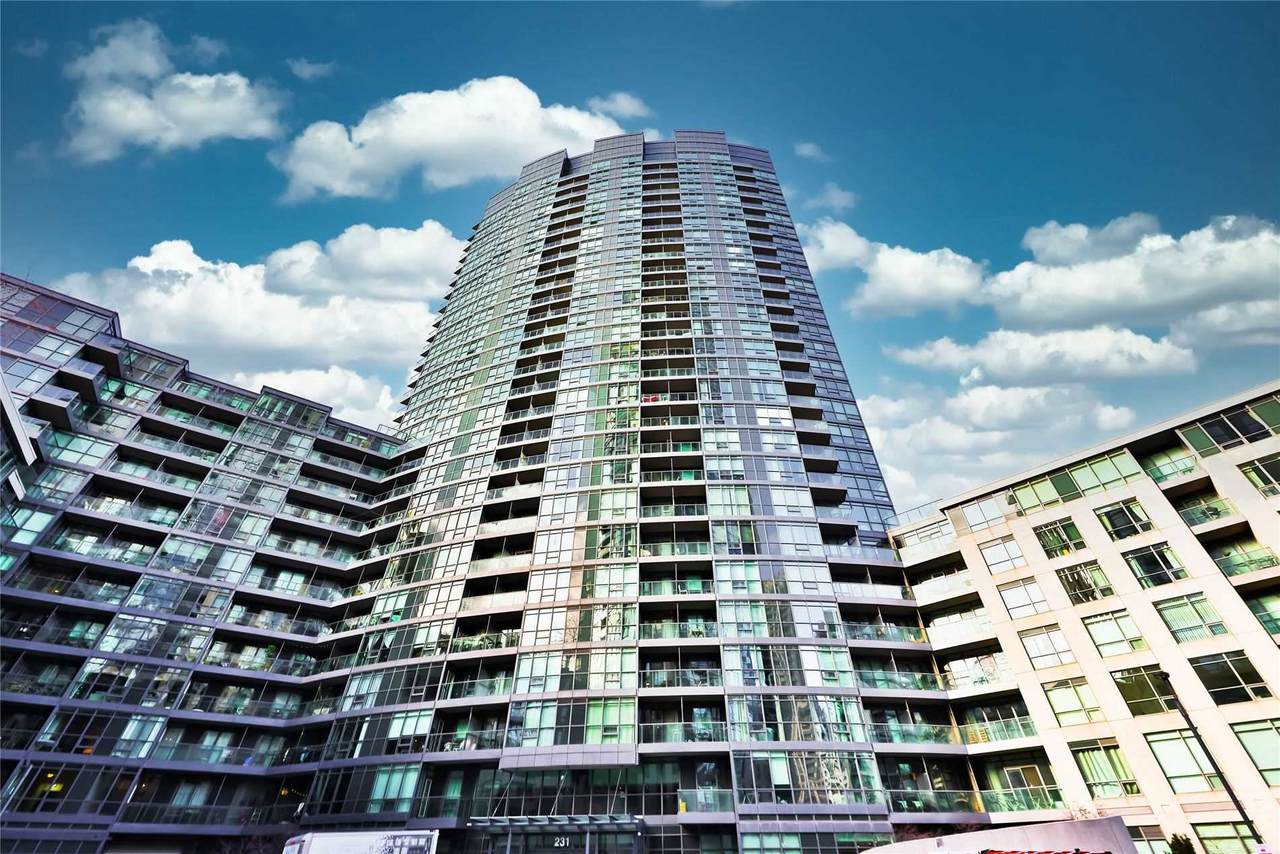 231 Fort York Blvd - Photo 1