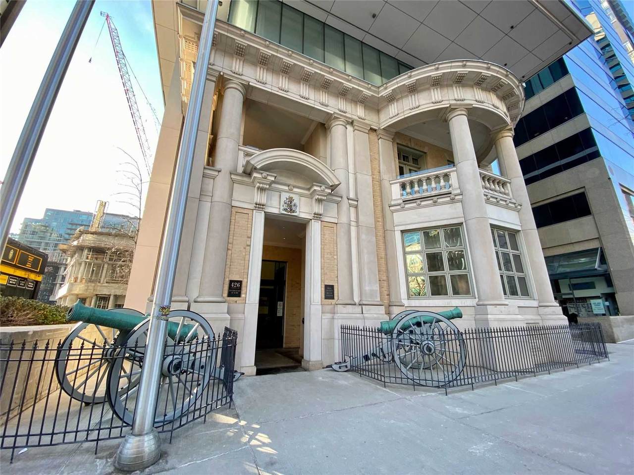 426 University Ave - Photo 1