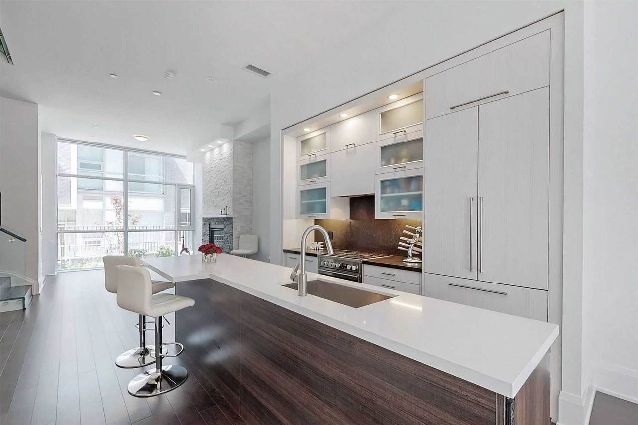 101 Erskine Ave - Photo 1