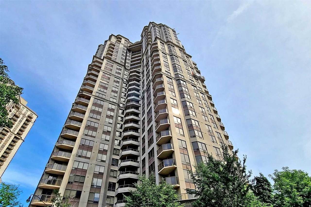 78 Harrison Garden Blvd - Photo 1