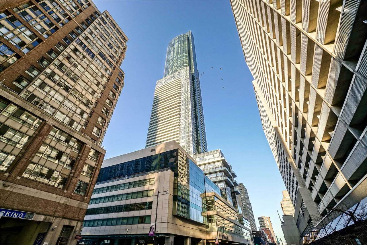 386 Yonge St - Photo 1
