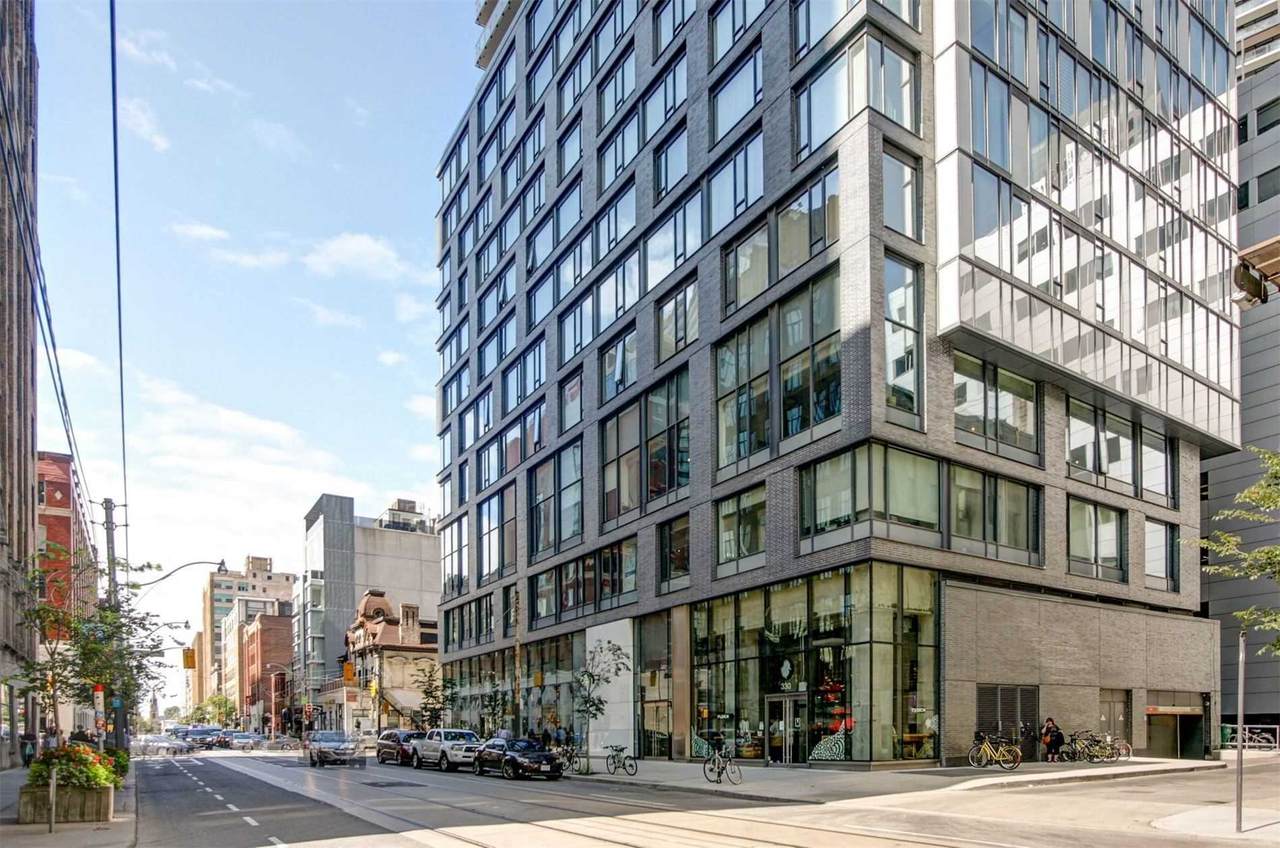 334 Adelaide St - Photo 1