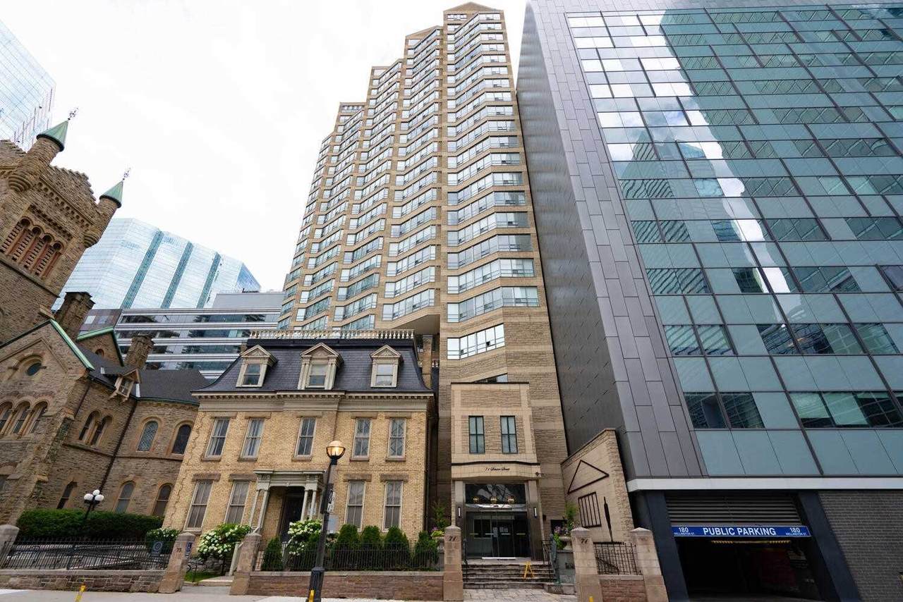 71 Simcoe St - Photo 1