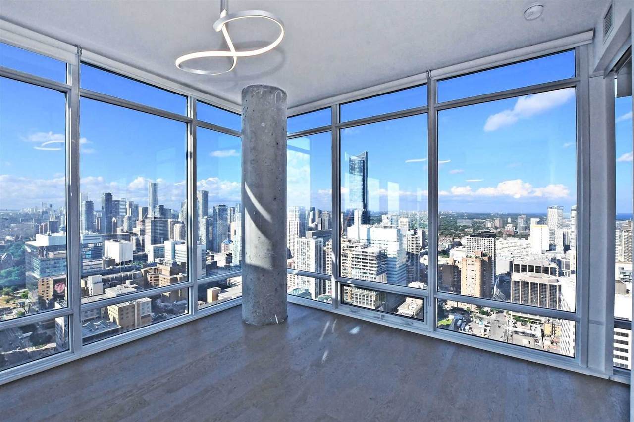 488 University Ave - Photo 1