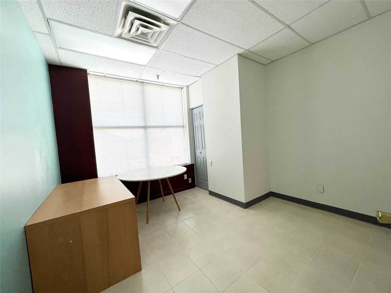 280 Spadina Ave - Photo 1