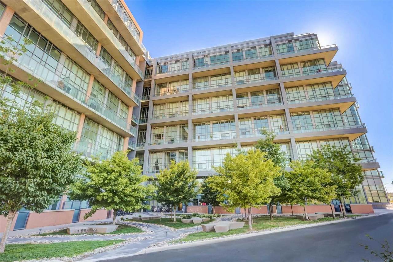 5 Hanna Ave - Photo 1