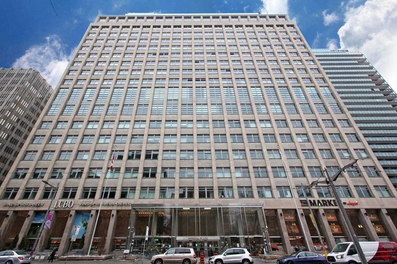 111 St Clair Ave - Photo 1