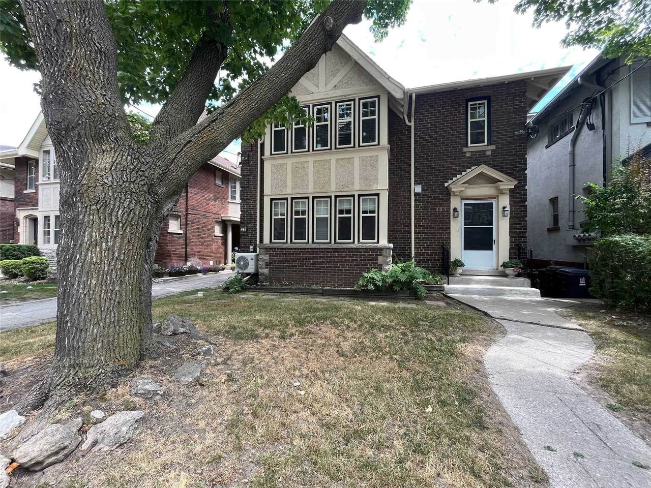 485 Oriole Pkwy - Photo 1