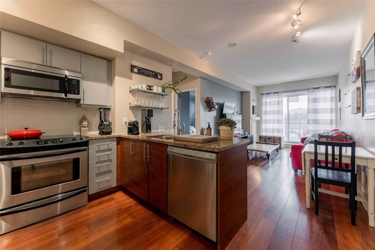 83 Redpath Ave - Photo 1