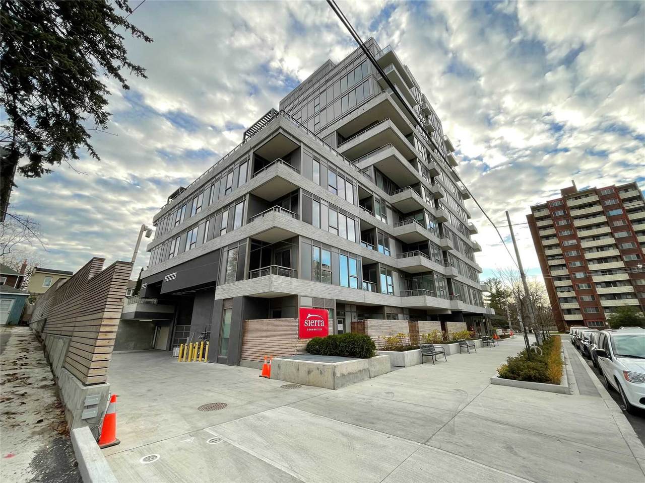 492 Eglinton Ave - Photo 1