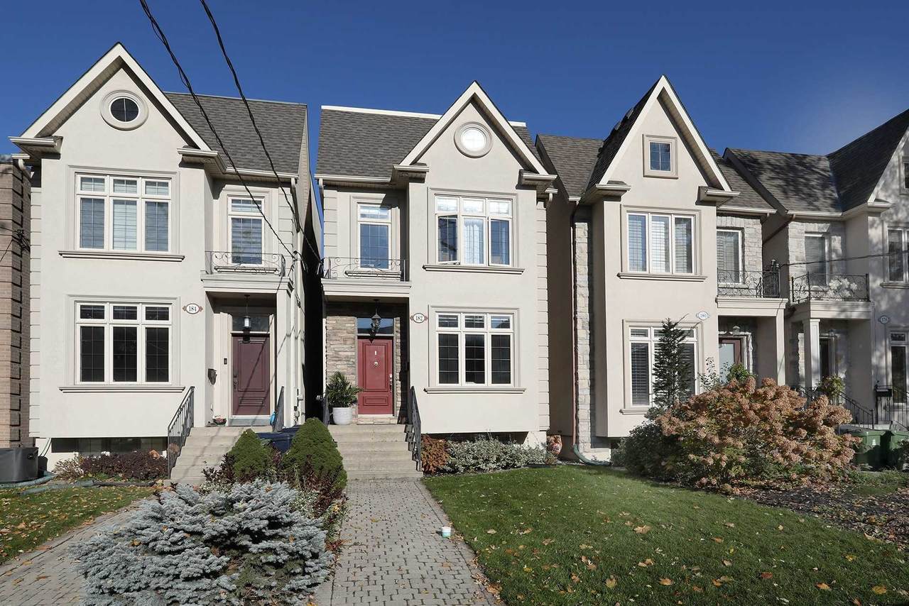 182 Woburn Ave - Photo 1