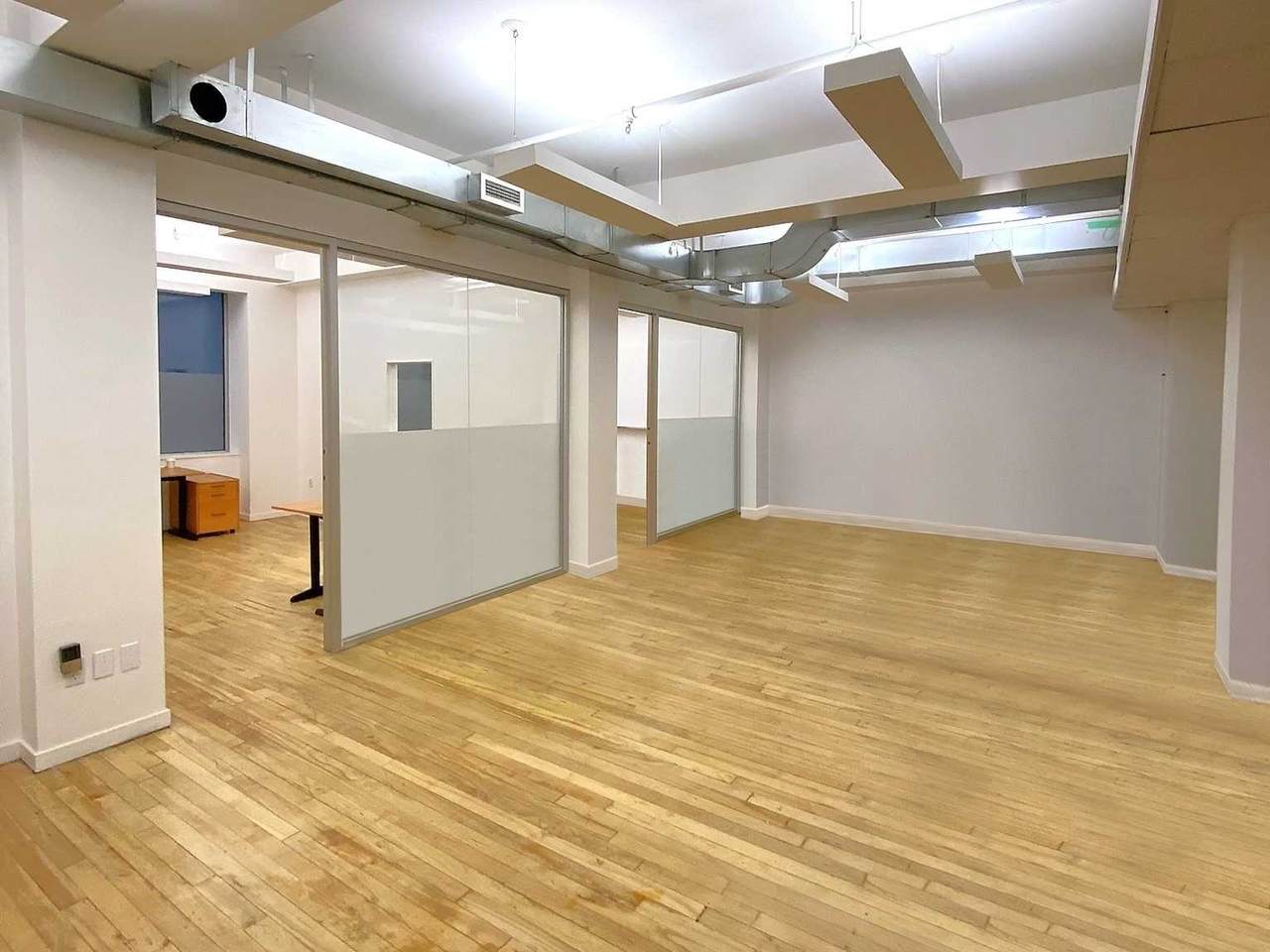 460 Richmond St - Photo 1