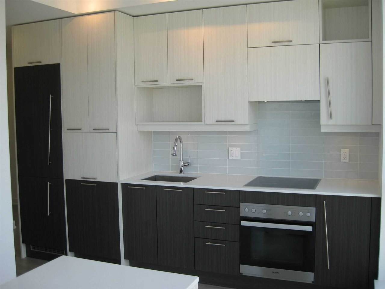 199 Richmond St - Photo 1