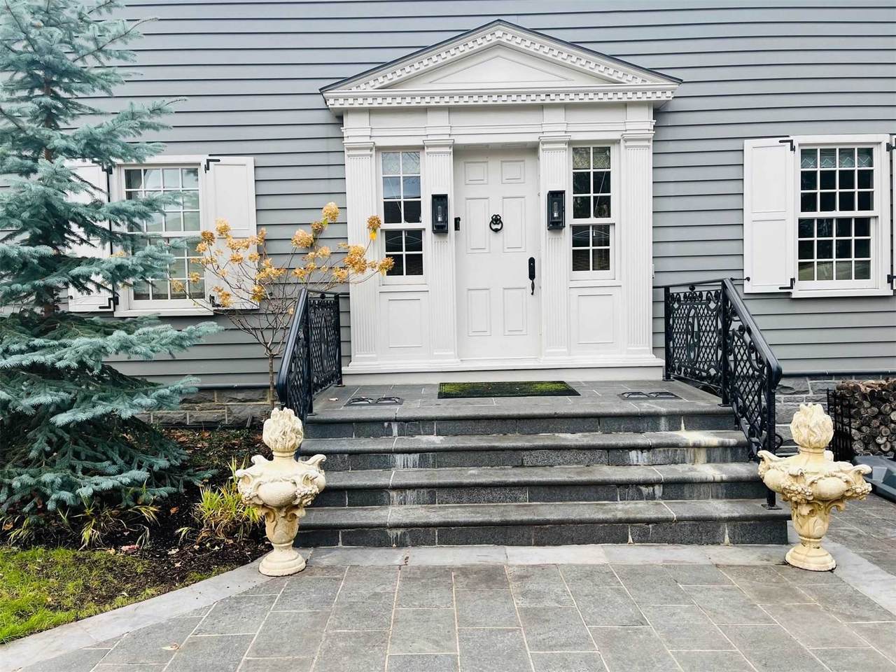 90 Burndale Ave - Photo 1