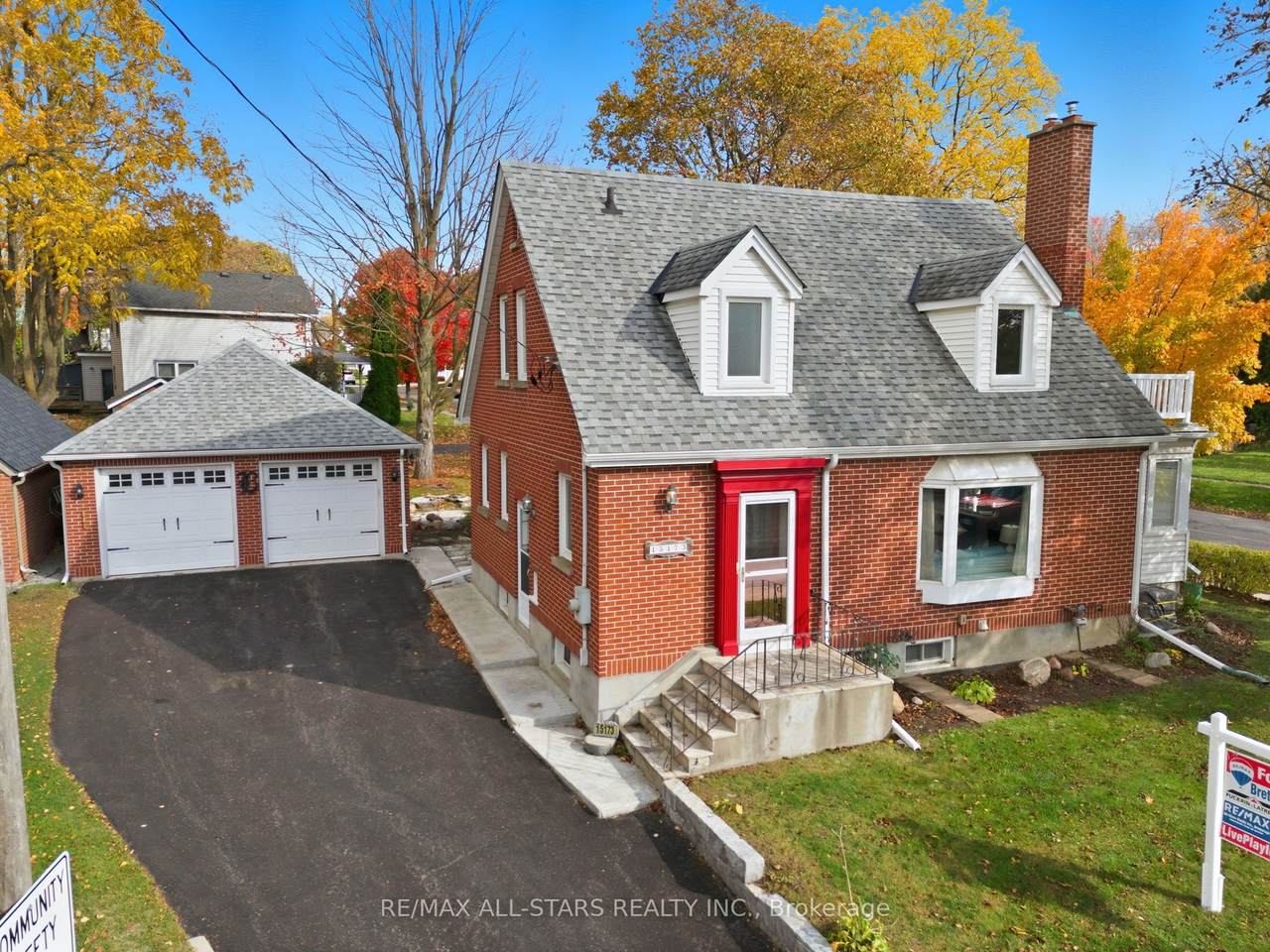 15173 Simcoe Street - Photo 1