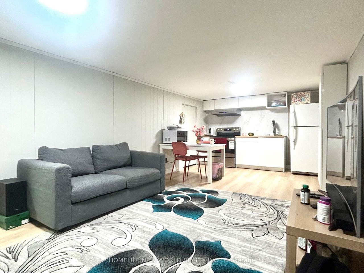 27 Hayward Crescent - Photo 1