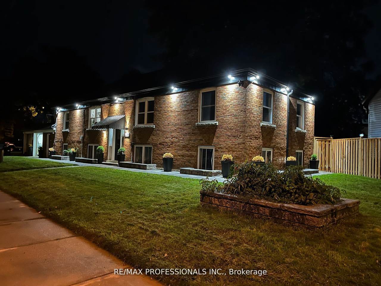 284 Gledhill Avenue - Photo 1