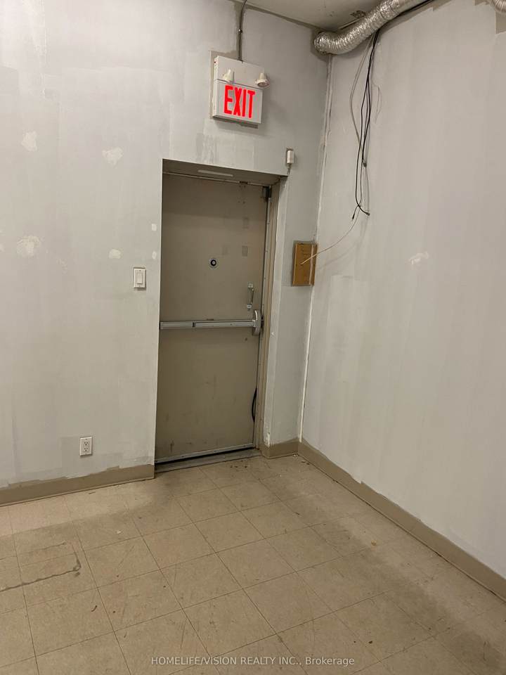 https://bt-photos.global.ssl.fastly.net/toronto/1280_boomver_1_E12845908-2.jpg