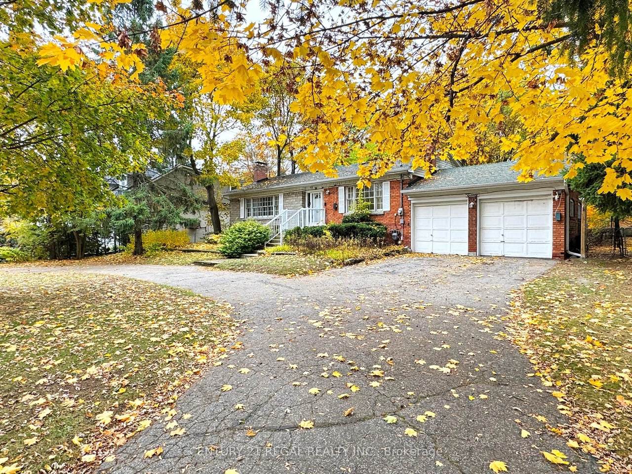 20 West Hill Drive - Photo 1