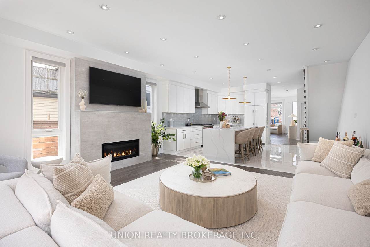 105 Kenilworth Avenue - Photo 1