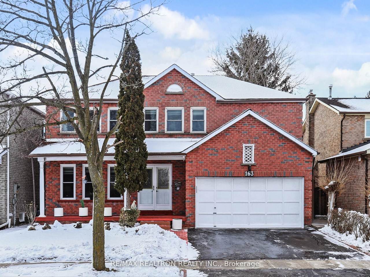 163 Calverley Trail - Photo 1