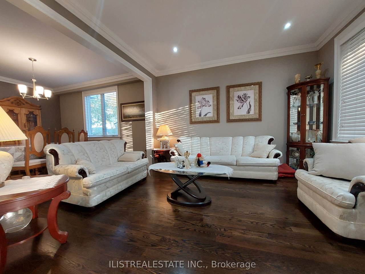 https://bt-photos.global.ssl.fastly.net/toronto/1280_boomver_1_E13005684-1.jpg