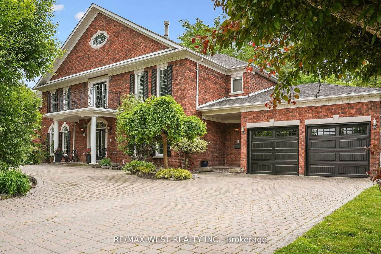 81 Woodview Drive - Photo 1