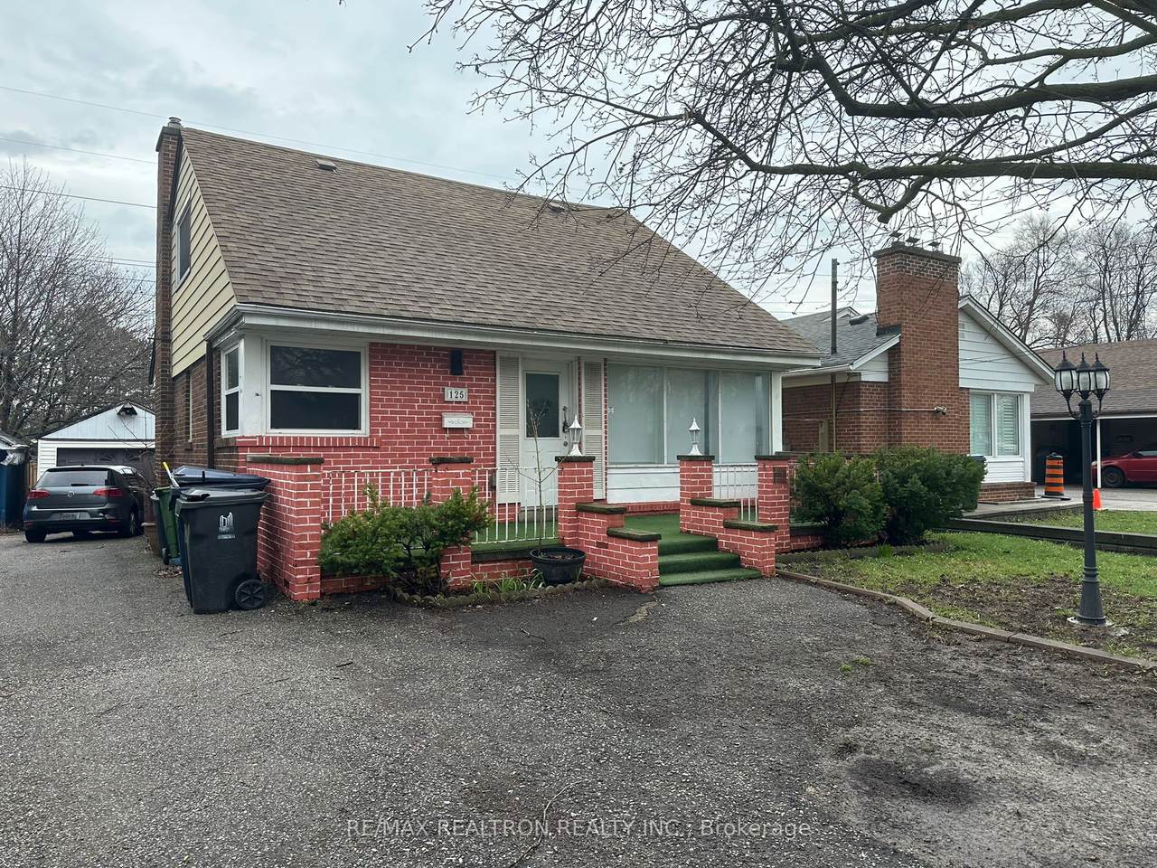 125 Treverton Drive - Photo 1